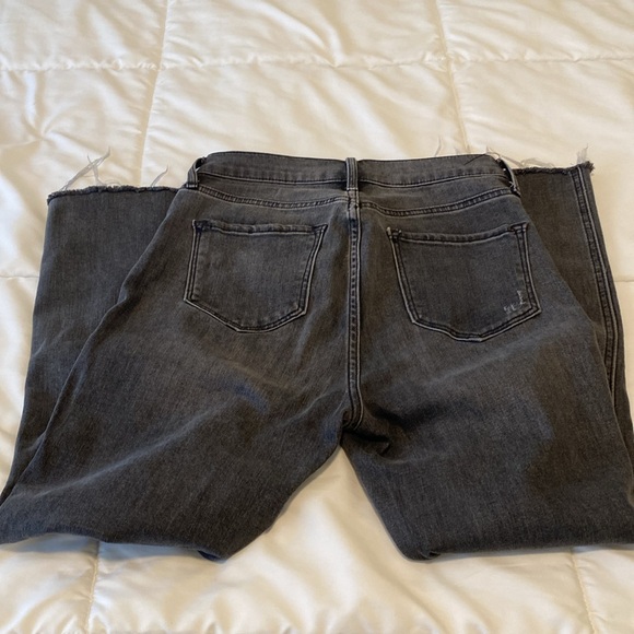 Old Navy, raw hem ankle flare jean - Picture 4 of 5